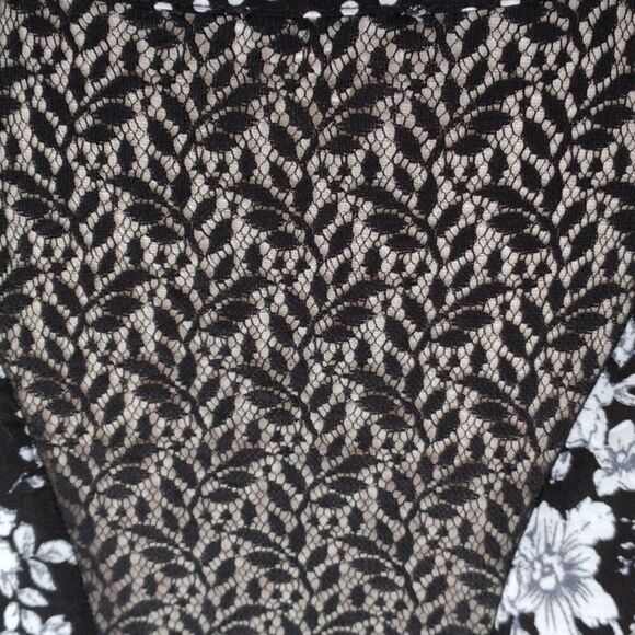 Oddy Polka Dot Sundress - Picture 7 of 12